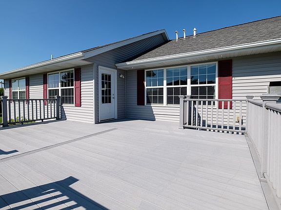 deck for entertaining