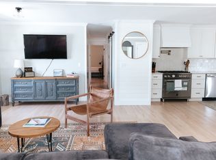 33 Clayton St, Middletown, RI 02842