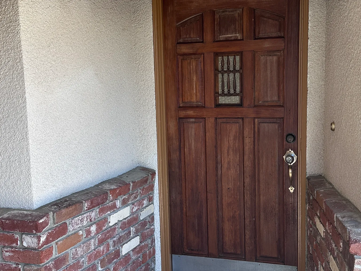 2 bed, 1350 sqft, $2,000 — Photo 2