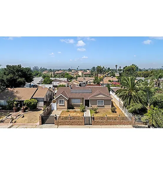 9261 Lev Ave — Photo 2