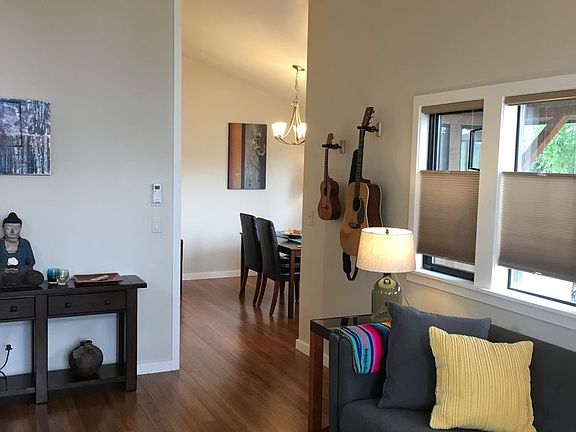 4th image of 344 Shepard Way N #E