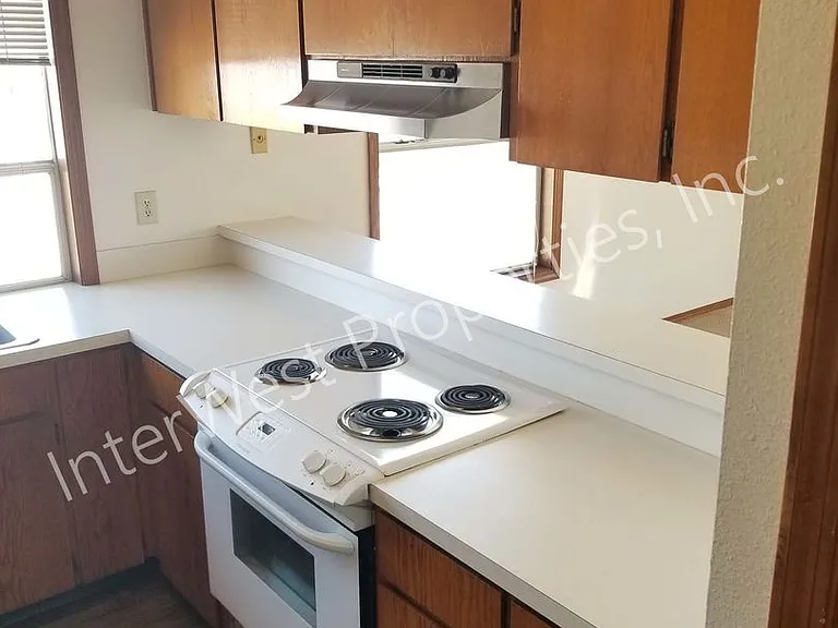 1525 SW 14th Ave — Photo 6