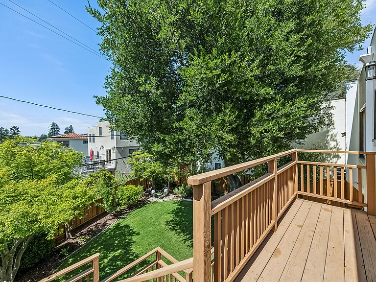 610 Hillcrest Blvd — Photo 61