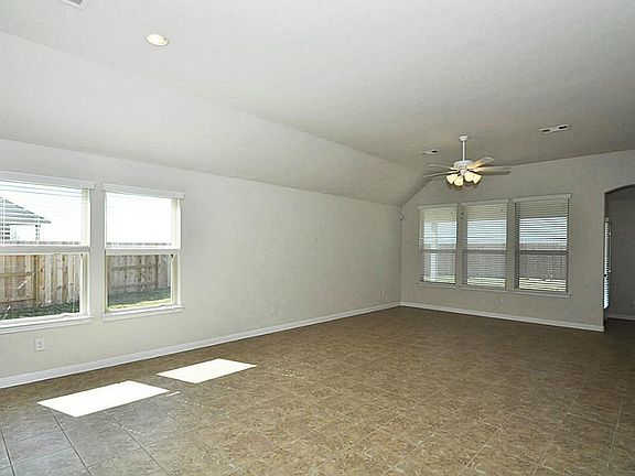 3rd image of 4802 Elenas Bend Ct