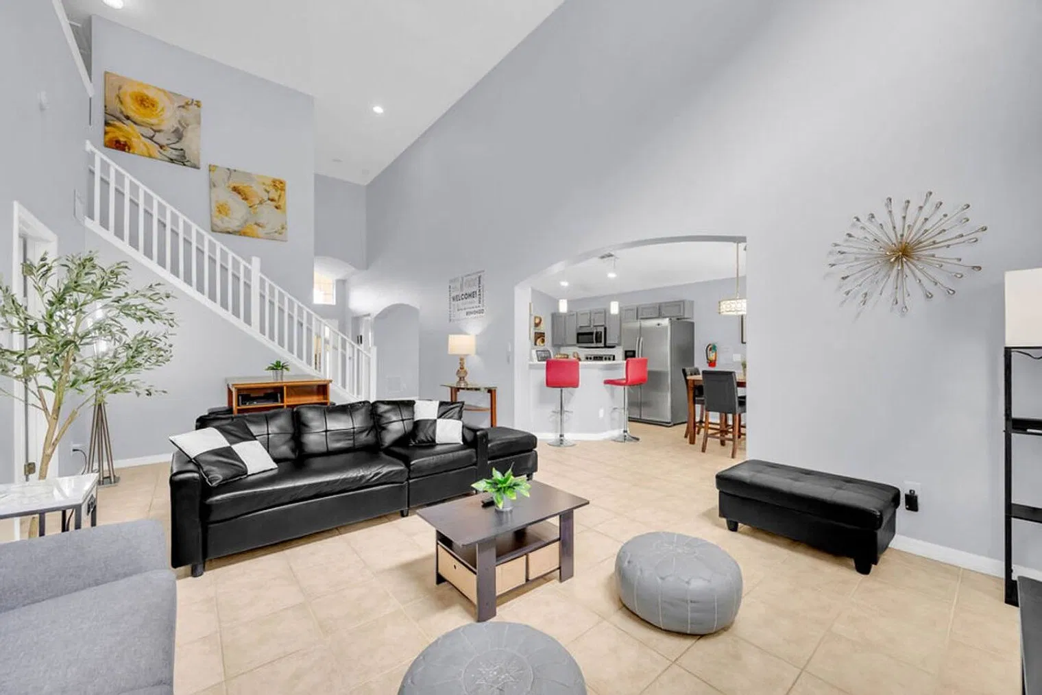 5 bed, 4.0 bath, 2314 sqft, $4,825 — Photo 3