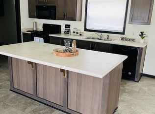 73 Ashley Cir #158, Swartz Creek, MI 48473