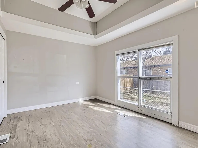 1446 N Valentia St — Photo 6