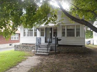 1802 S Overton Ave, Independence, MO 64052
