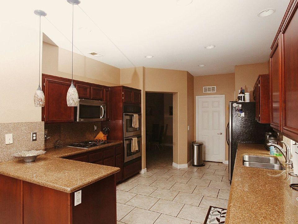 2nd image of 1408 Venters Dr