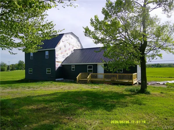 40021 Cox Rd, La Fargeville, NY 13656