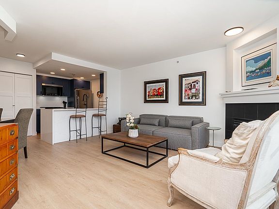 5th image of 189 Davie St #906