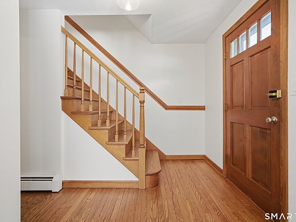 4th image of 211 Valley View Road