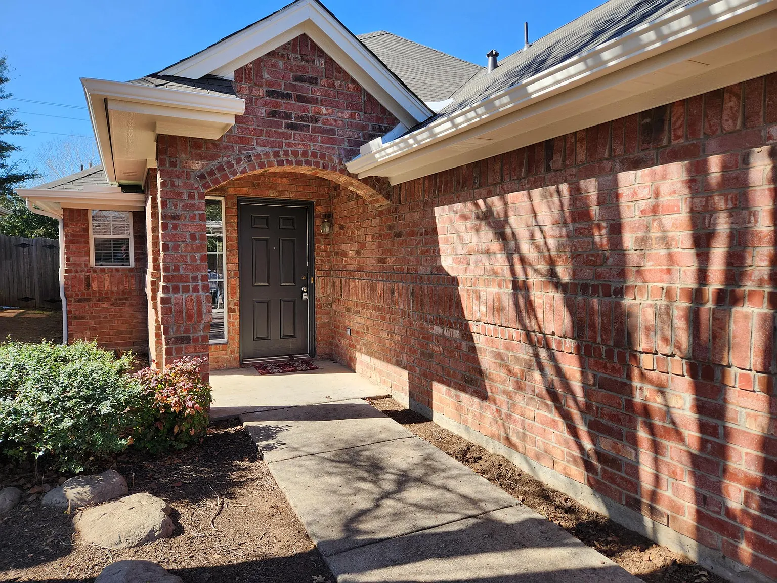 3 bed, 1312 sqft, $1,800 — Photo 3