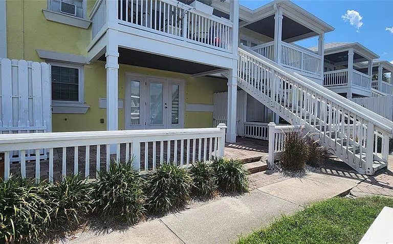 5215 Coquina Key Dr SE #B — Photo 24