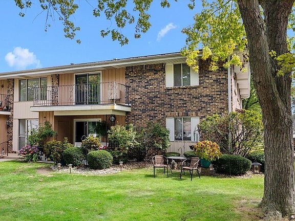 3rd image of 3408 S Taylor AVENUE #5