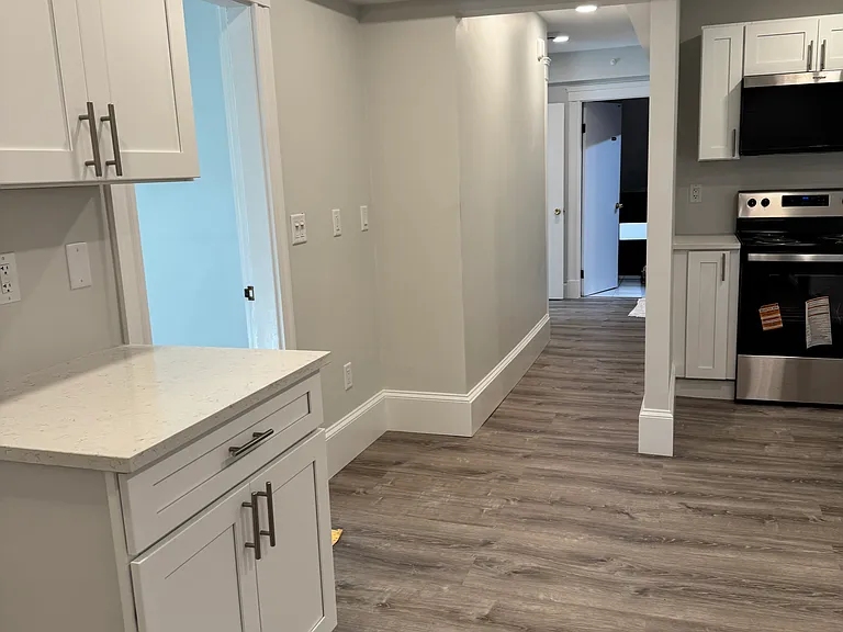 32 Everett St #1 — Photo 6