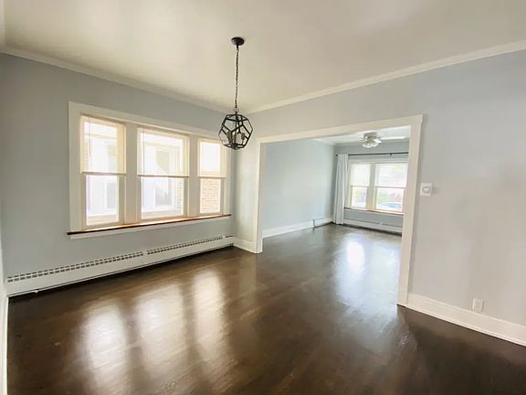 4th image of 1628 W Summerdale Ave #1
