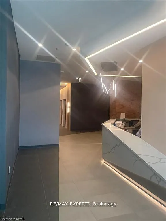 2 bed, $2,000 — Photo 2
