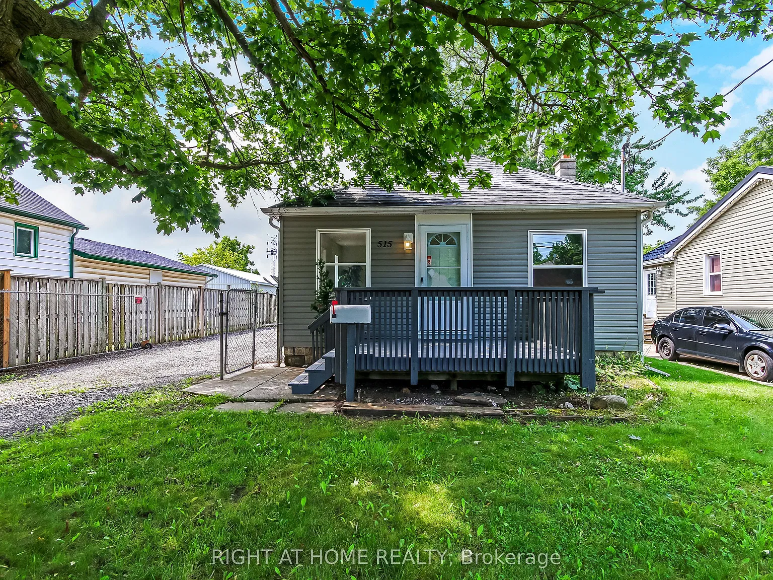 3 bed, $2,395 — Photo 2