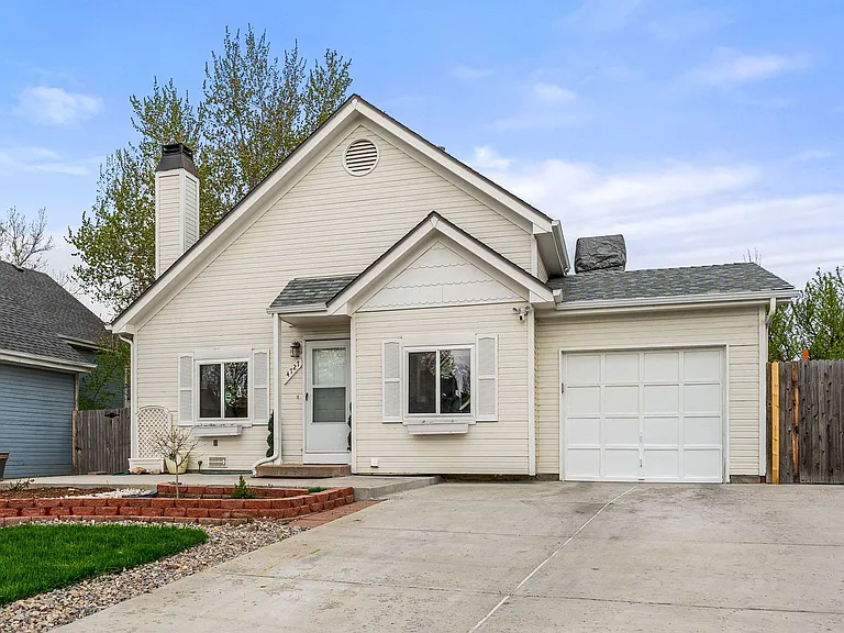 4727 S Pagosa Way — Photo 3