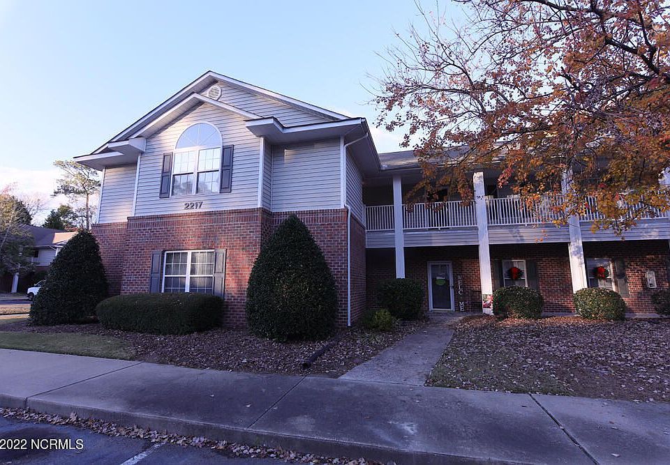 1st image of 2217 E Locksley Woods Dr