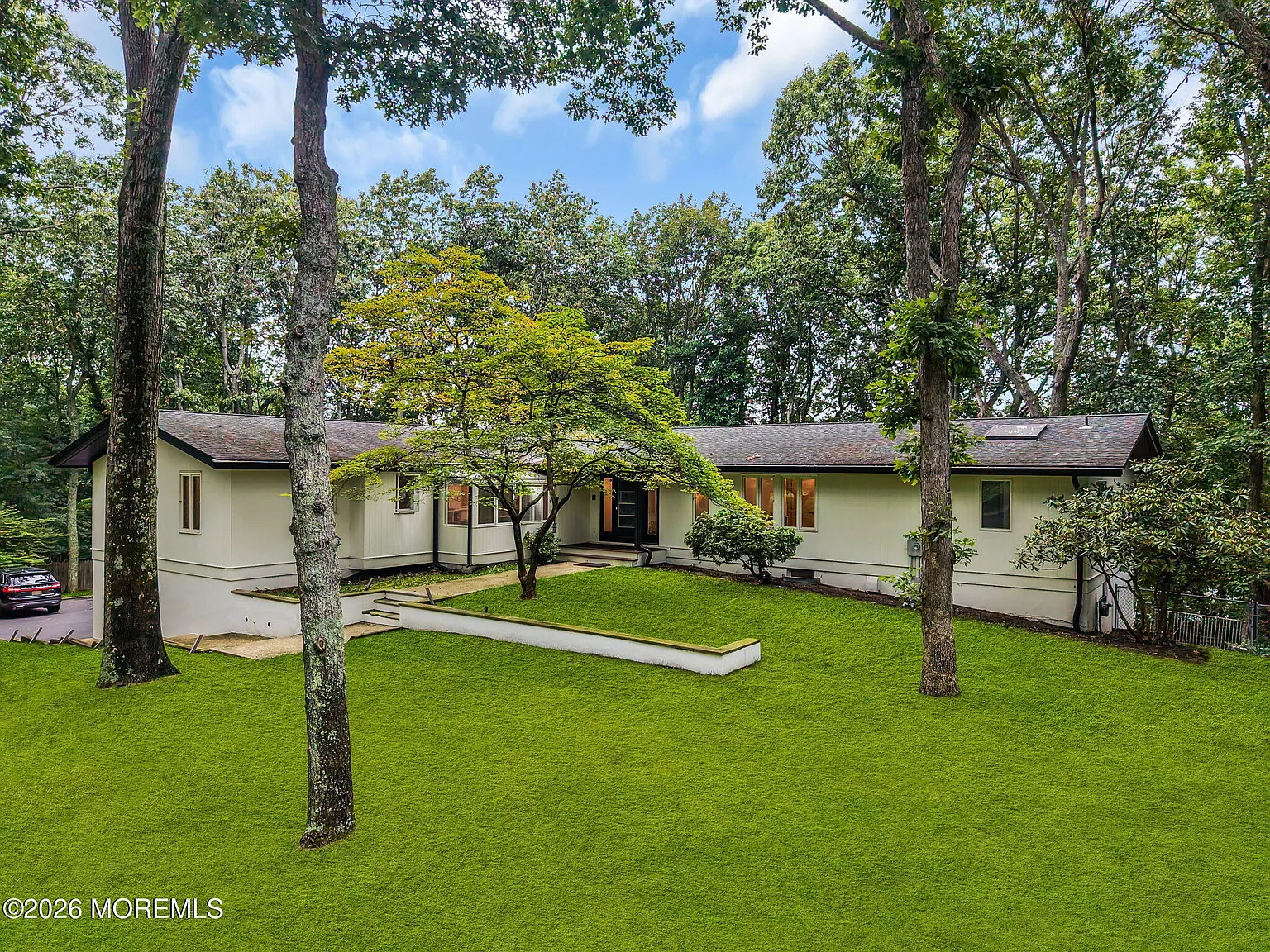 6 bed, 3.5 bath, 3700 sqft, $6,750 — Photo 3