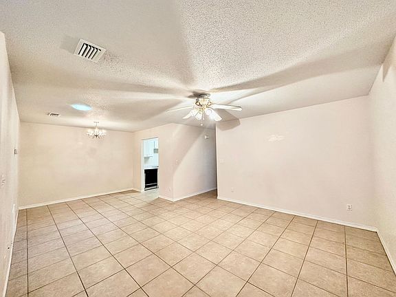 2nd image of 945 Tray Dr
