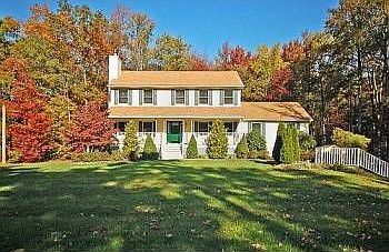 1st image of 21 Pine Dr