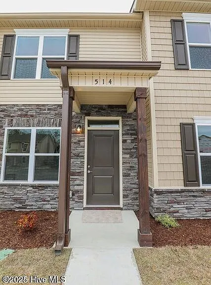 514 Pate Dr — Photo 1