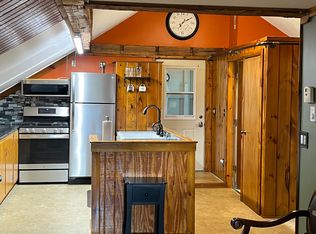 1542 Falls Rd #2, Chittenango, NY 13037