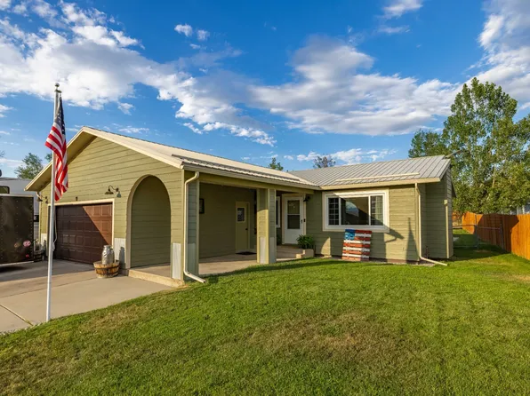 1295 McDougall Dr, Lander, WY 82520