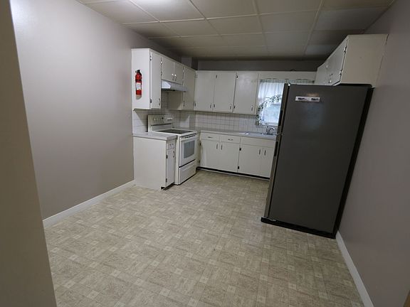 4th image of 1700-1702 Smith St