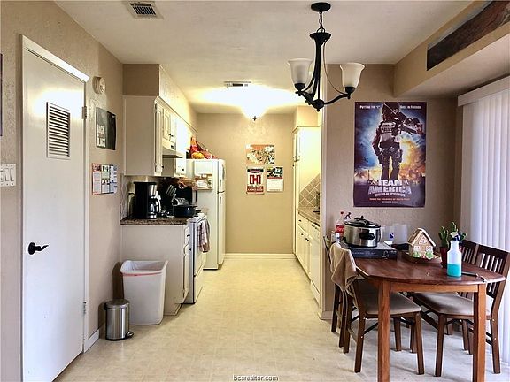 5th image of 2503 Sumter Dr