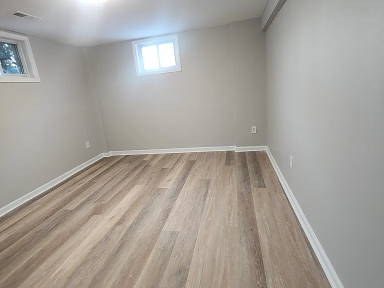 5608 Eastwood Ct — Photo 17
