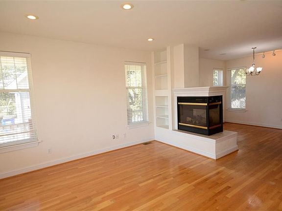 5th image of 2512 E Ocean View Ave #A