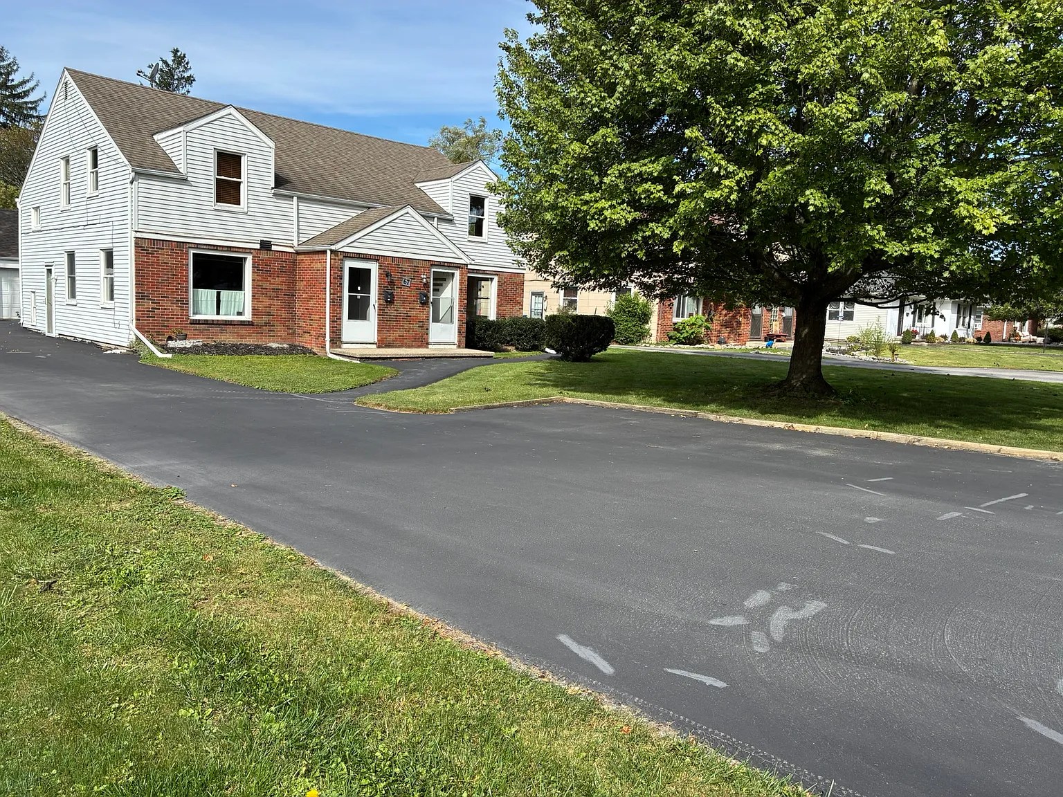 3 bed, 1400 sqft, $1,800 — Photo 1