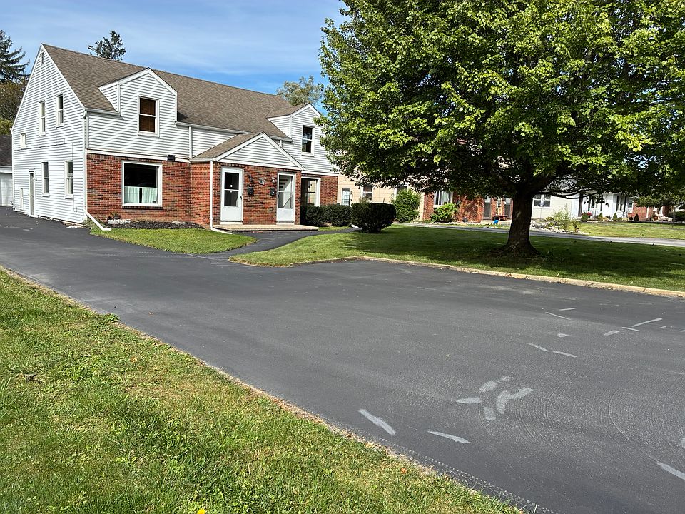 1st image of 67 Melrose Rd #67