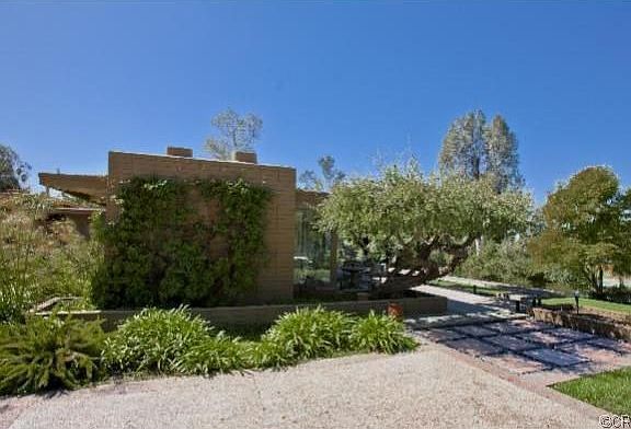 5th image of 333 Mariposa Dr