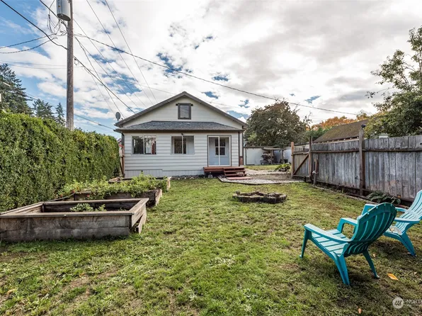 413 S Albert Street, Port Angeles, WA 98362