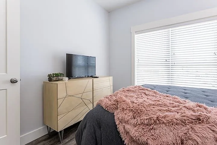 46 Westside Village Rd — Photo 37