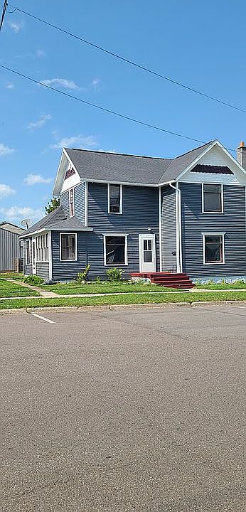 1st image of 113 E Washington St