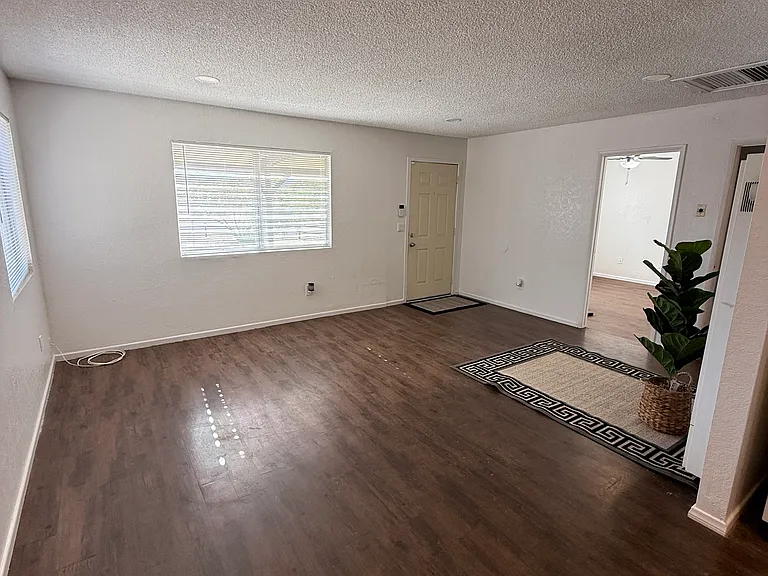 61452 Desert Air Rd — Photo 3