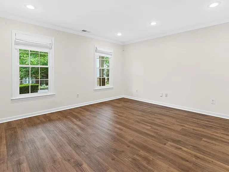 4496 Windsor Oaks Dr — Photo 9