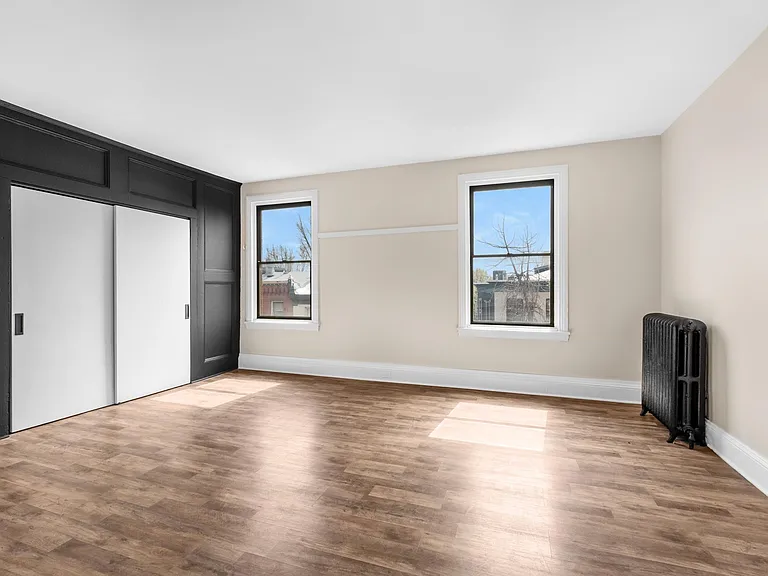 2025 Pine St #3F — Photo 4