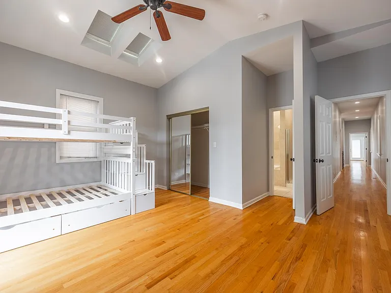 1333 W Walton St #2 — Photo 30