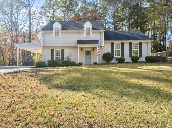 1832 Sutphin Dr, Sanford, NC 27330