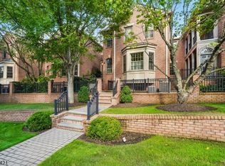 25 Norwood Avenue Unit 2 #2, Summit City, NJ 07901