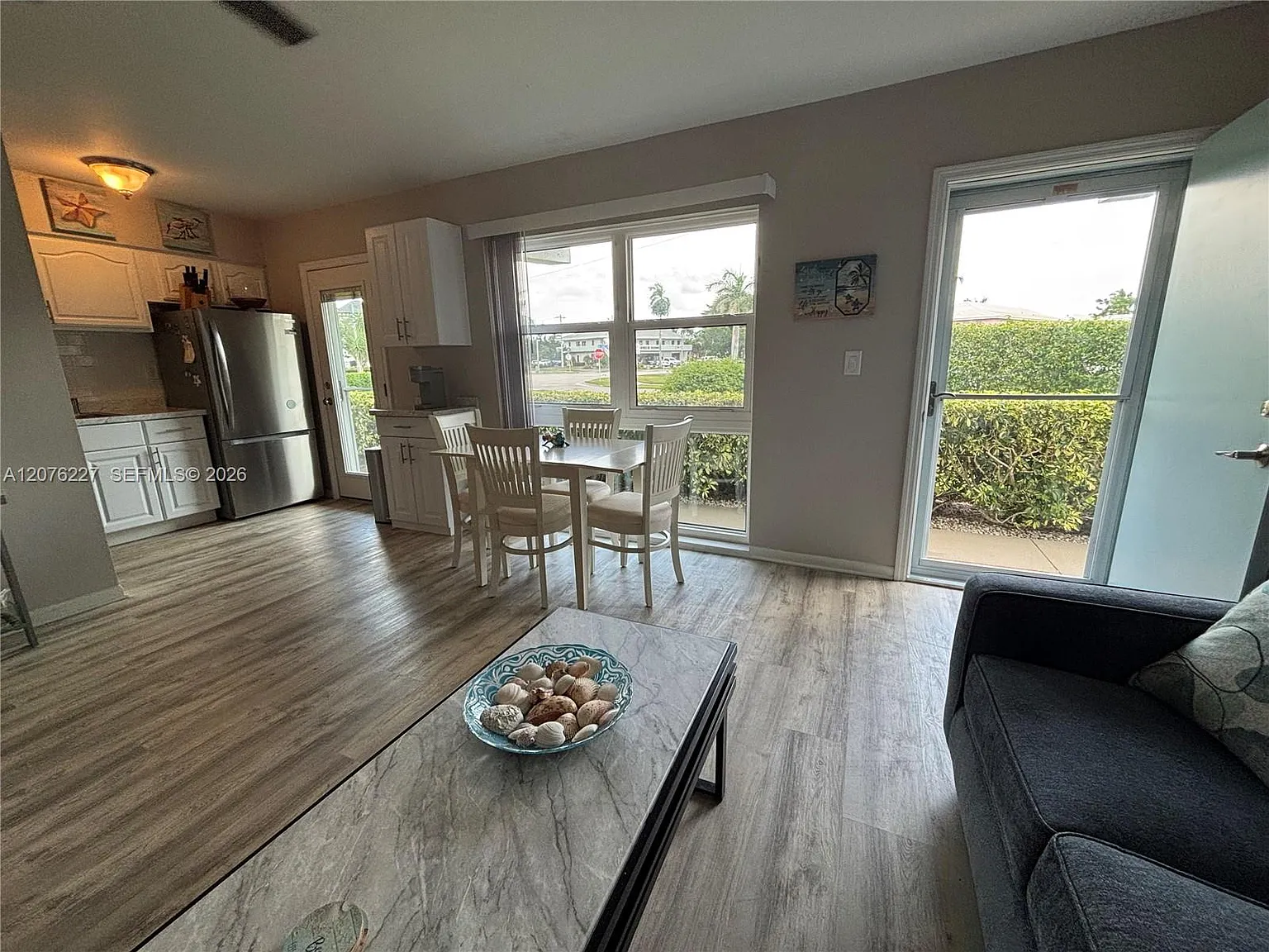 2 bed, 1.0 bath, 704 sqft, $4,750 — Photo 1