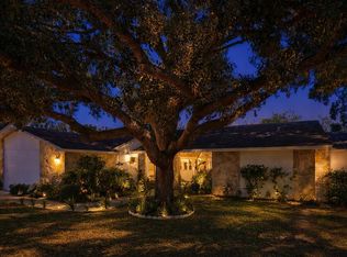 1307 Normandy Cir, Palm Harbor, FL 34683