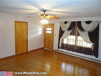 4th image of 420 Bradford St
